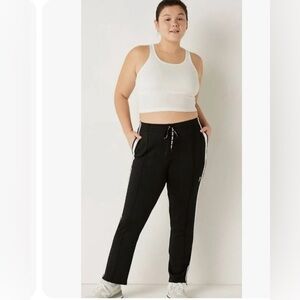 🩷🩷New PINK Black Straight Leg Track Pants🖤